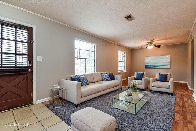Foto del edificio - 115 Doubletrace Ln