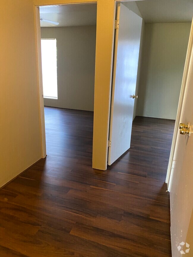 Pet Friendly Townhomes For Rent in Rosenberg TX 2 Townhouses