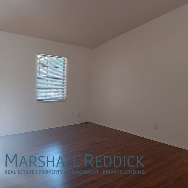 Foto del edificio - Charming 3 Bedroom 2 Bathroom Single Famil...