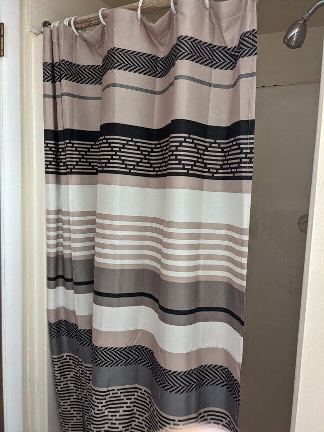 Building Photo - 1923 Berry Ln