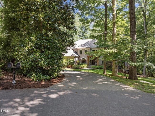 Building Photo - 6016 Glenthorne Dr