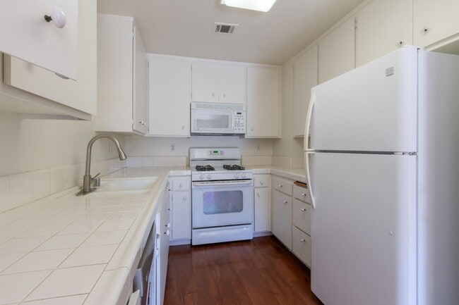Building Photo - 6782 Shakespeare Way