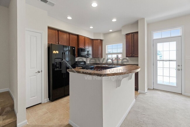 Foto del edificio - 8939 Ringview Dr