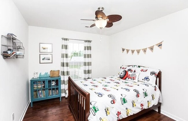 Building Photo - 5619 Sycamore Glen Rd