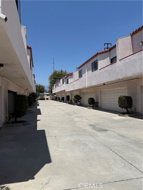 Foto del edificio - 721 S Del Mar Ave