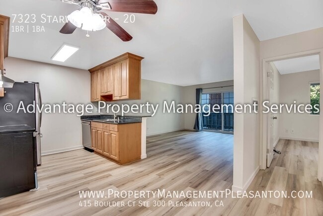 Photo - 7323 Starward Dr Apartment