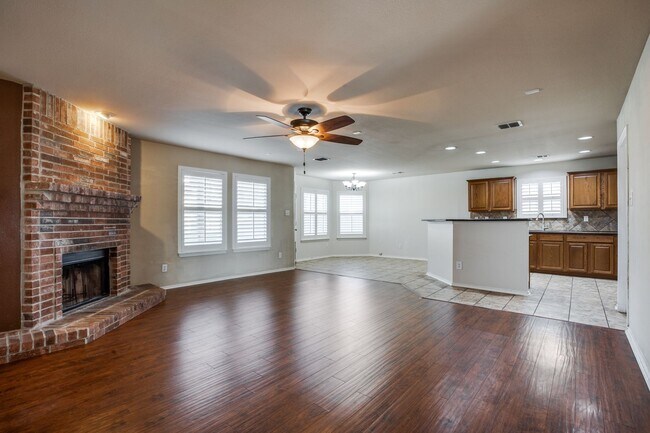 Foto del edificio - 4 Bedroom/2.5 Bath Wildhorse Subdivision