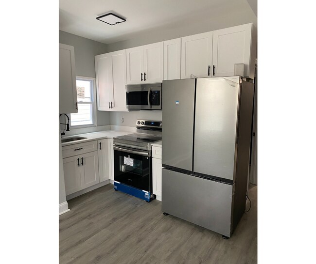 Foto del edificio - 5112 Belair Rd