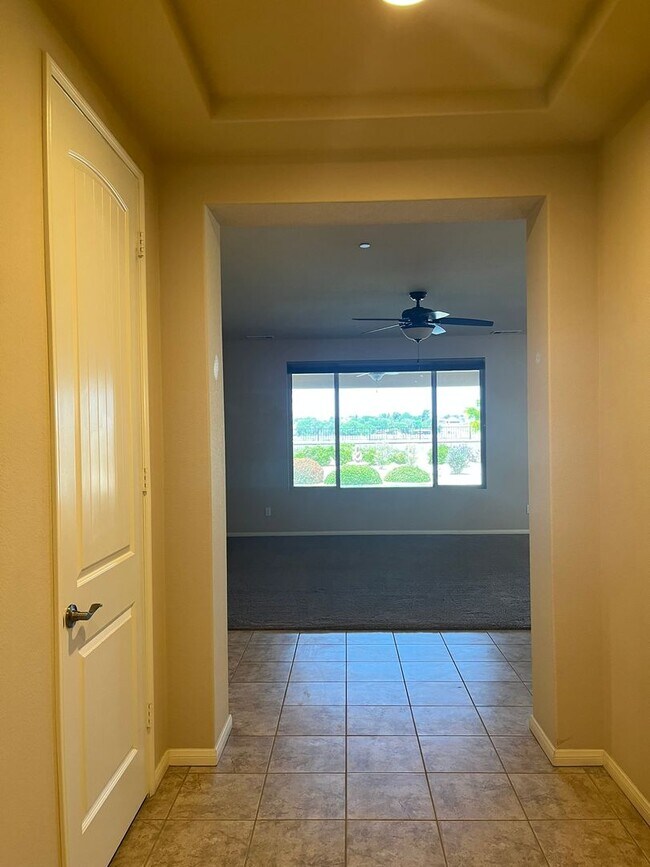 Foto del edificio - 3 bedroom 2 bathroom Home available in 55+...