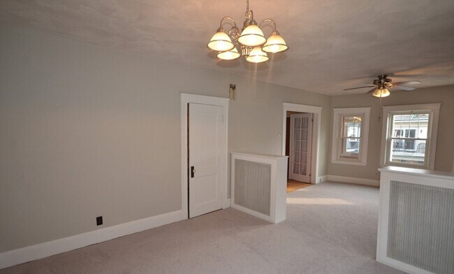 Foto del edificio - 20 Benton Rd