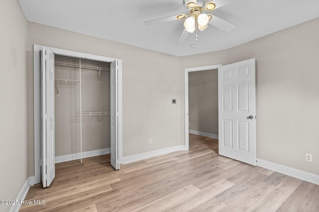 Foto del edificio - 4218 Yarmouth Rd