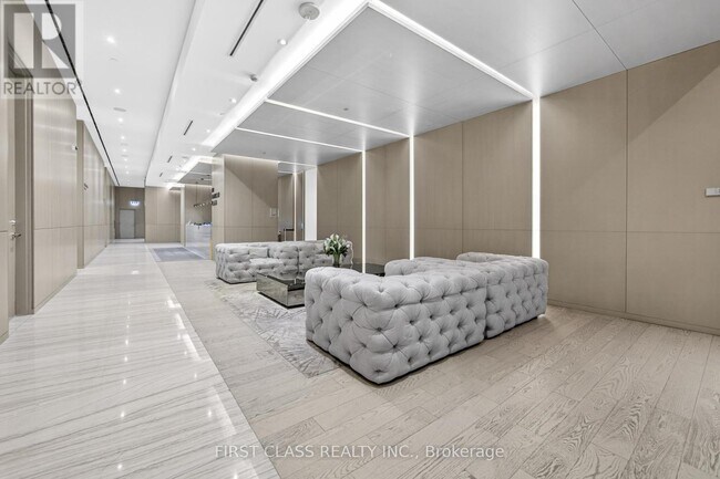 Photo du bâtiment - 100 Harbour St