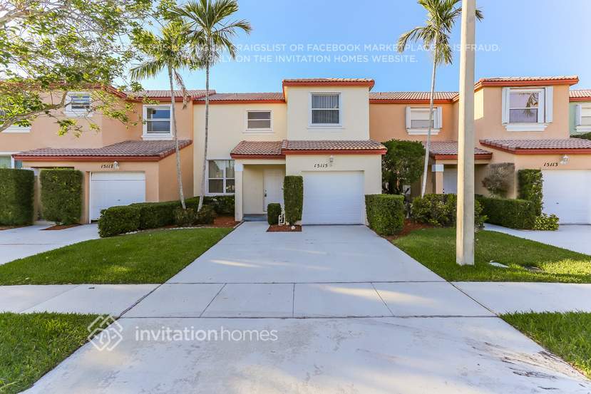 Foto principal - 15115 NW 8th St
