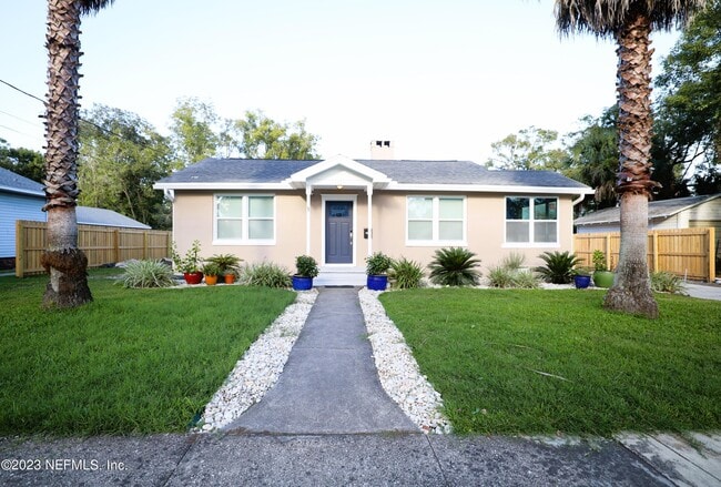 Building Photo - 1429 Challen Ave