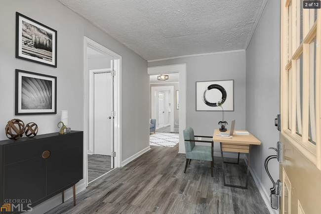 Foto del edificio - 133 Holly Rd NW