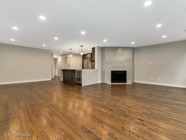 Foto del edificio - 1241 N Dearborn St