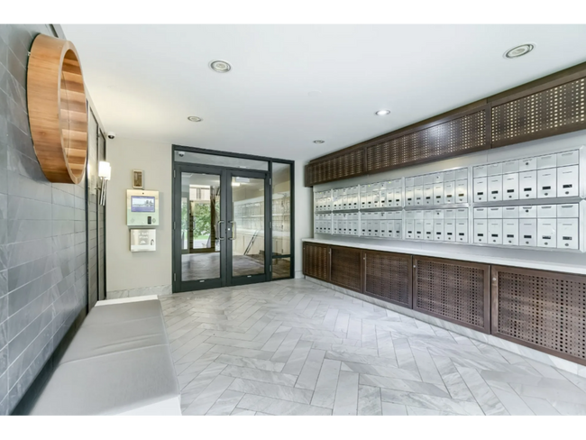 Building Photo - 2175 Avenue Road