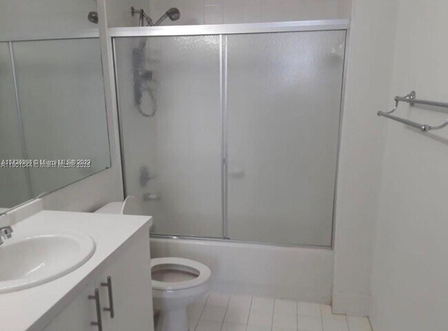 Foto del edificio - 5091 NW 7th St