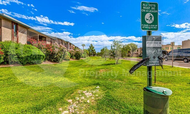 Foto del edificio - 4354 N 82nd St