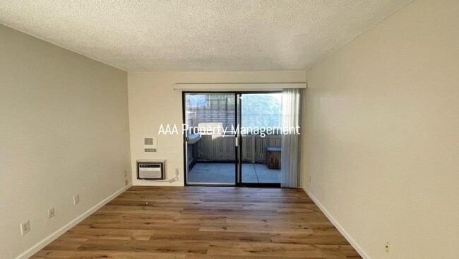 Foto del edificio - Walnut Creek! Beautiful remodeled 1 bedroo...