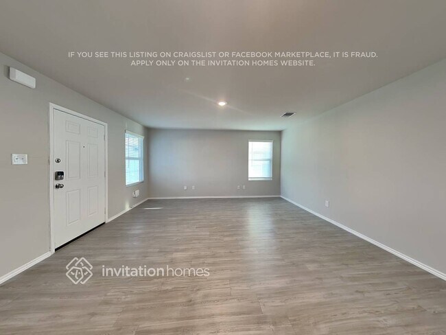 Building Photo - 5715 Leon Pl