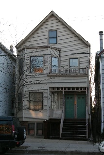 building - 3306 N Southport Ave