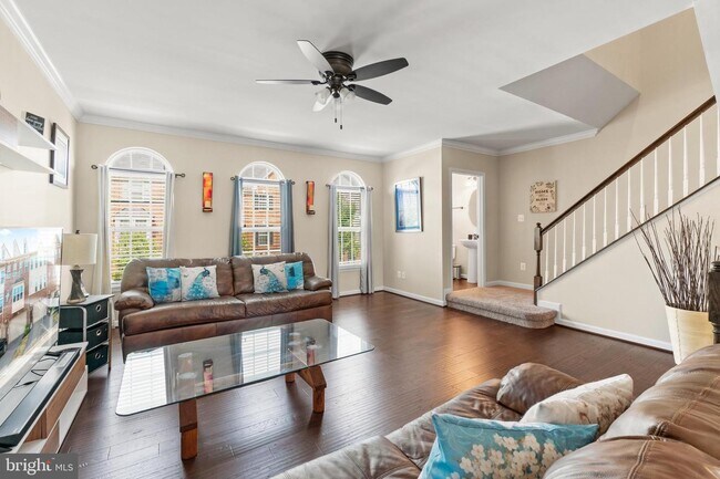 Building Photo - 7053 Kona Dr