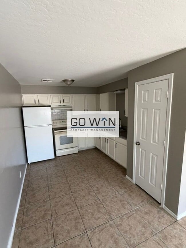Photo - 22 E Ingram St Apartment