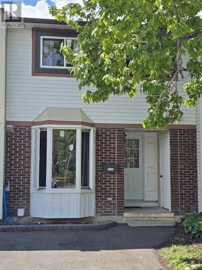 Building Photo - 1171 Priory Ln