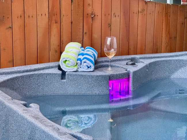 Building Photo - 527 Shepherd St NW