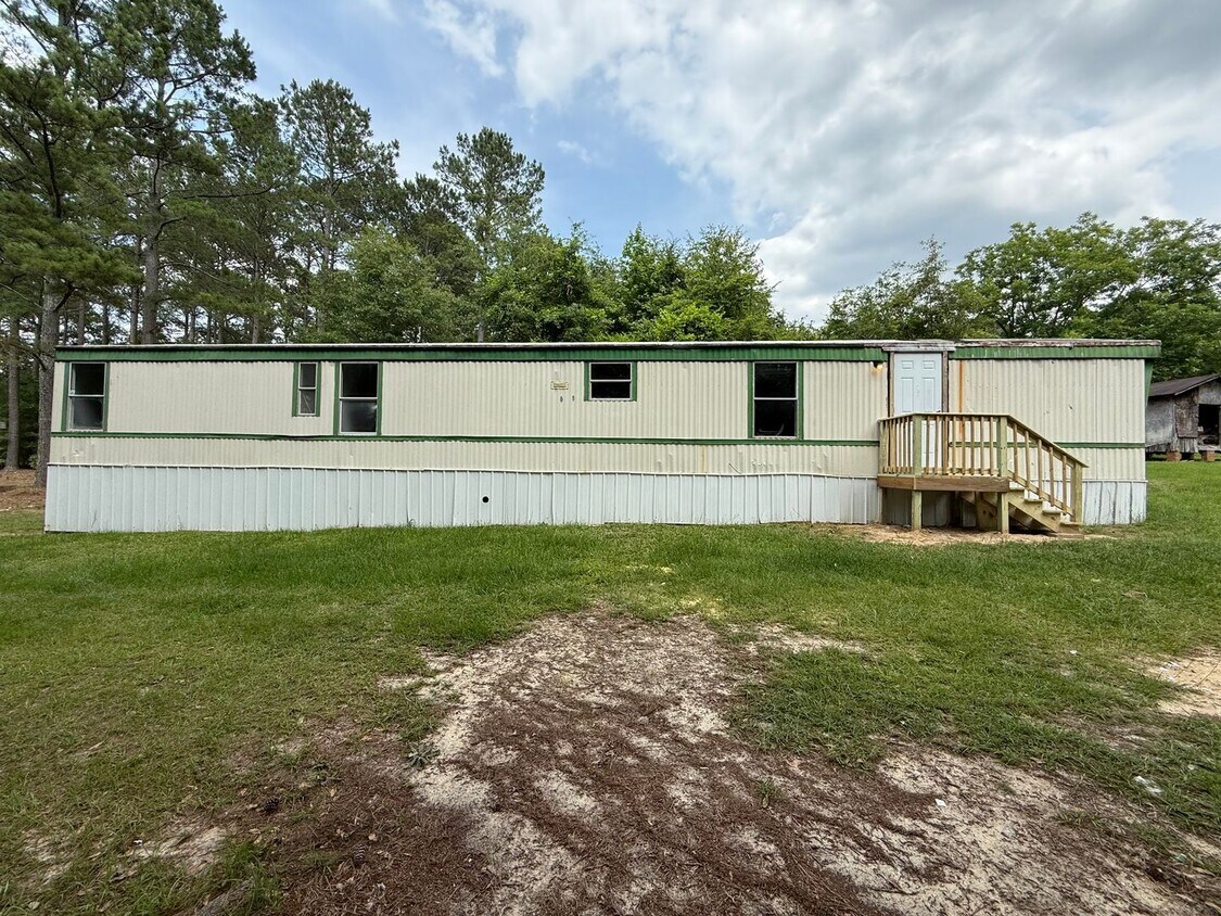 Primary Photo - 3 Bedroom Home for Rent