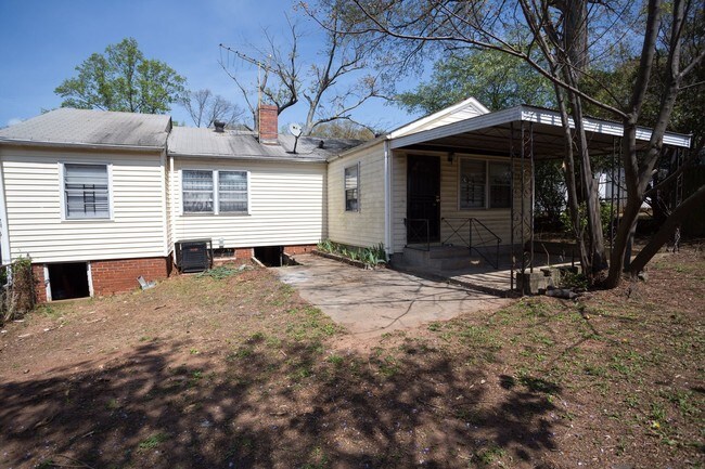 Foto del edificio - 3 br, 1 bath House - 2069 PERKERSON ROAD
