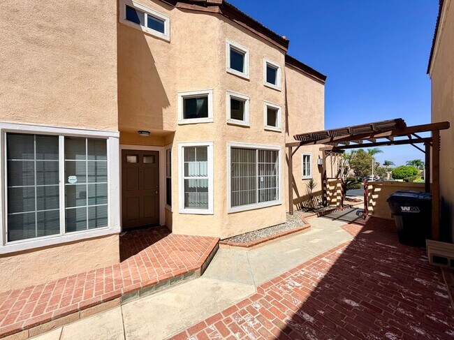 Foto del edificio - 17766 Antherium Dr