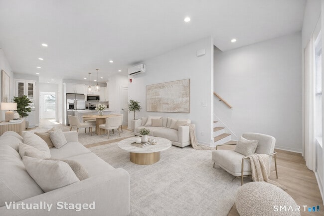 Building Photo - 27 Village Rd