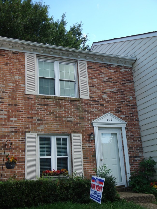 Building Photo - 919 Ketch Ct
