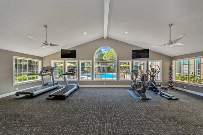 Building Photo - The Enclave