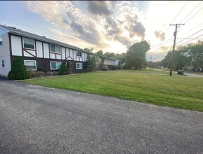 Building Photo - 3996 S Schenley Ave