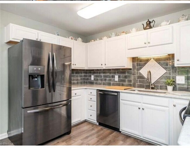 Foto del edificio - Single level 3BR with Garage - Reedy Fork!