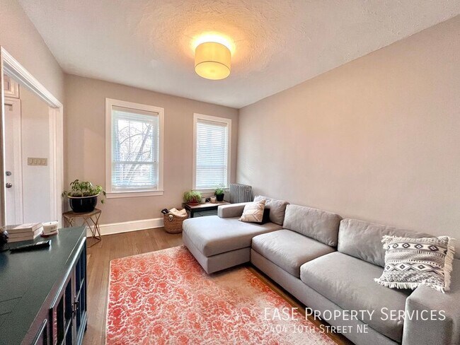 Foto del edificio - 2404 10th St NE