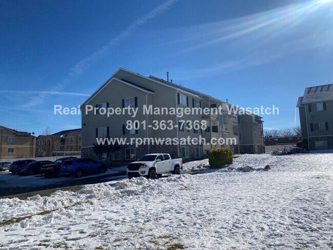 Foto del edificio - 8051 Copperfield Pl