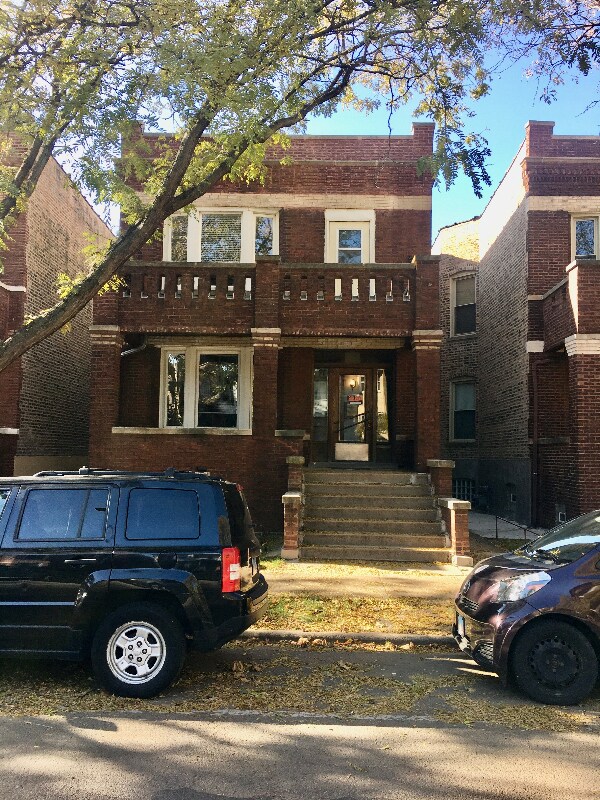 Foto principal - 4242 N Damen Ave