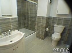 Foto del edificio - 254-20 Pembroke Ave