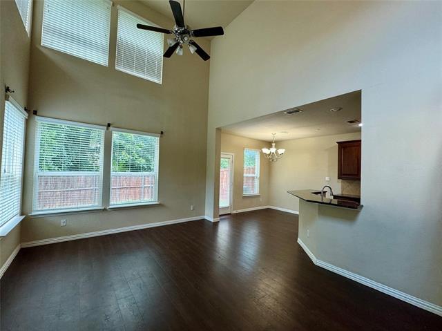 Foto del edificio - 245 Barrington Ln
