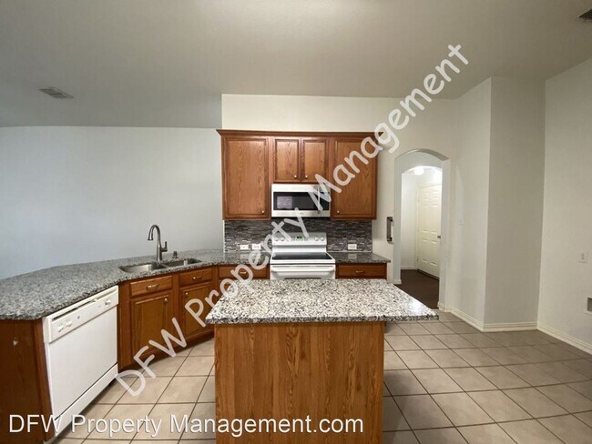 Building Photo - 3 br, 2 bath House - 400 Brasher Ln