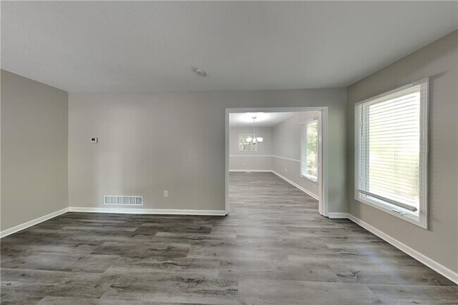 Foto del edificio - 6319 Sherrian St