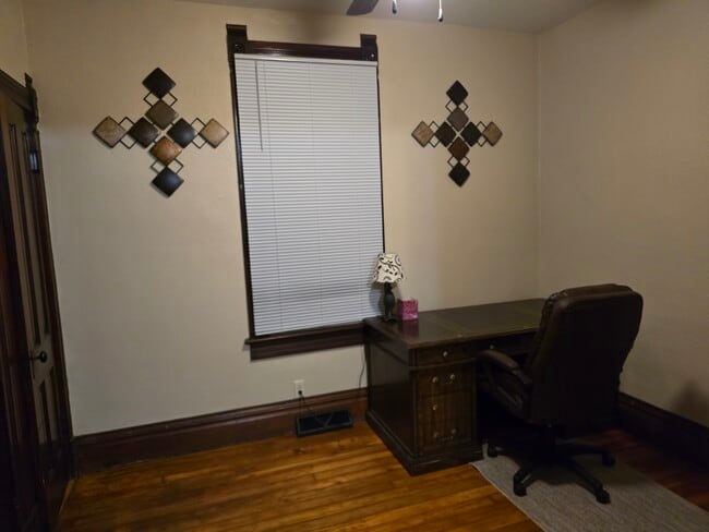office area - 2107 Windsor Ave