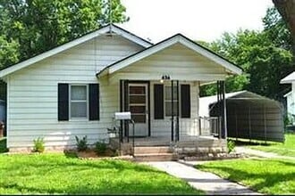 Building Photo - 436 N Exposition St