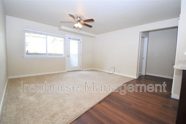 Building Photo - 2226 Baxter Ln