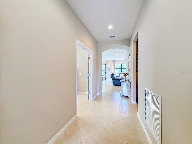 Building Photo - 11230 Sandhill Preserve Dr
