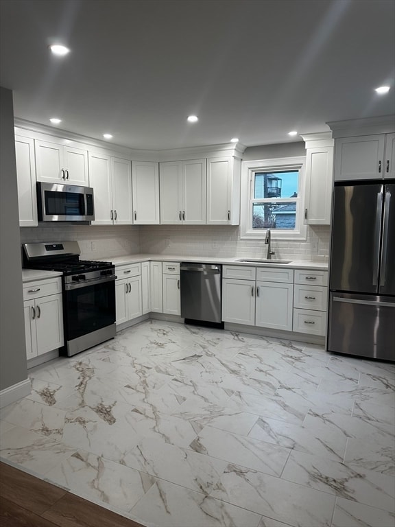 Building Photo - 123 Whitman St